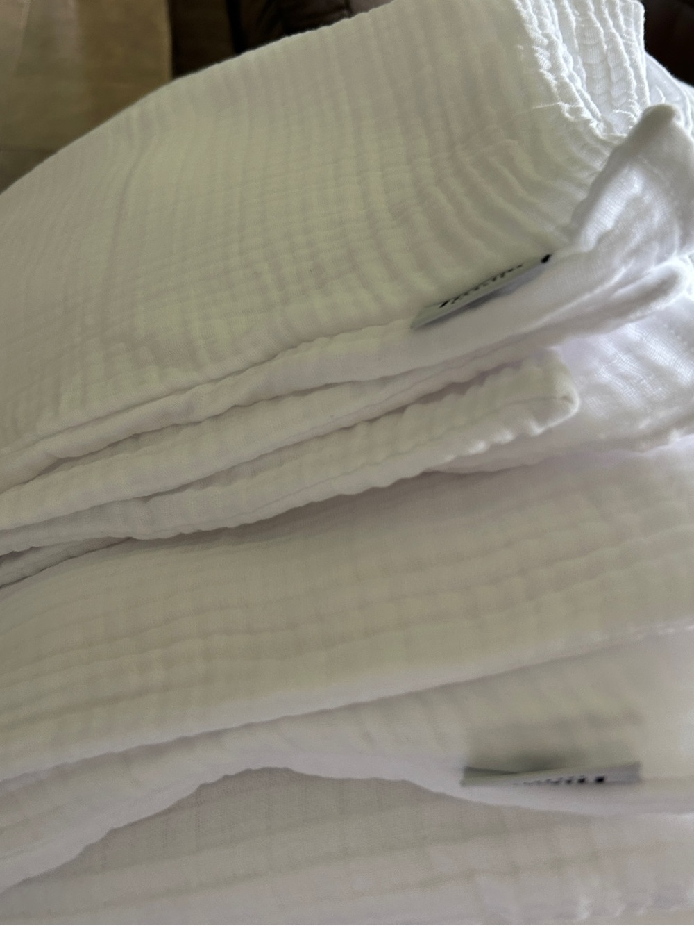 White Cotton Comforter - Lightweight farmhouse style